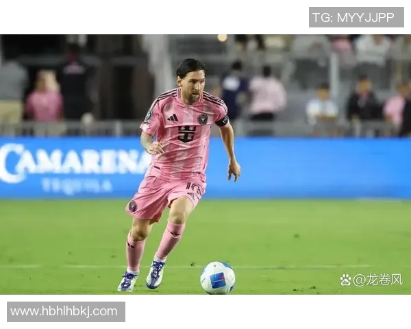 足球明星的传奇人生与对全球足球的影响探讨